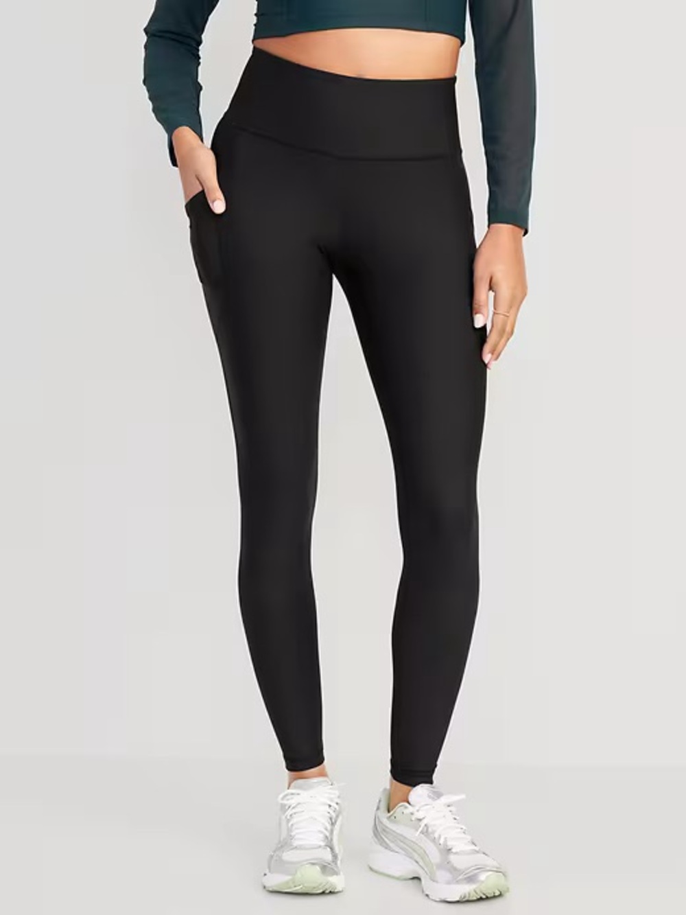 Old Navy Black High Waisted PowerSoft Full-Length Pocket Leggings w/ Side Pocket